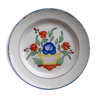 Signed plate on the back of Saint Clement decorated with bouquet of flowers