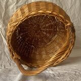 Round vintage woven wicker basket