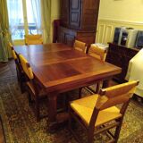 Solid walnut manor table (extendable) with chairs