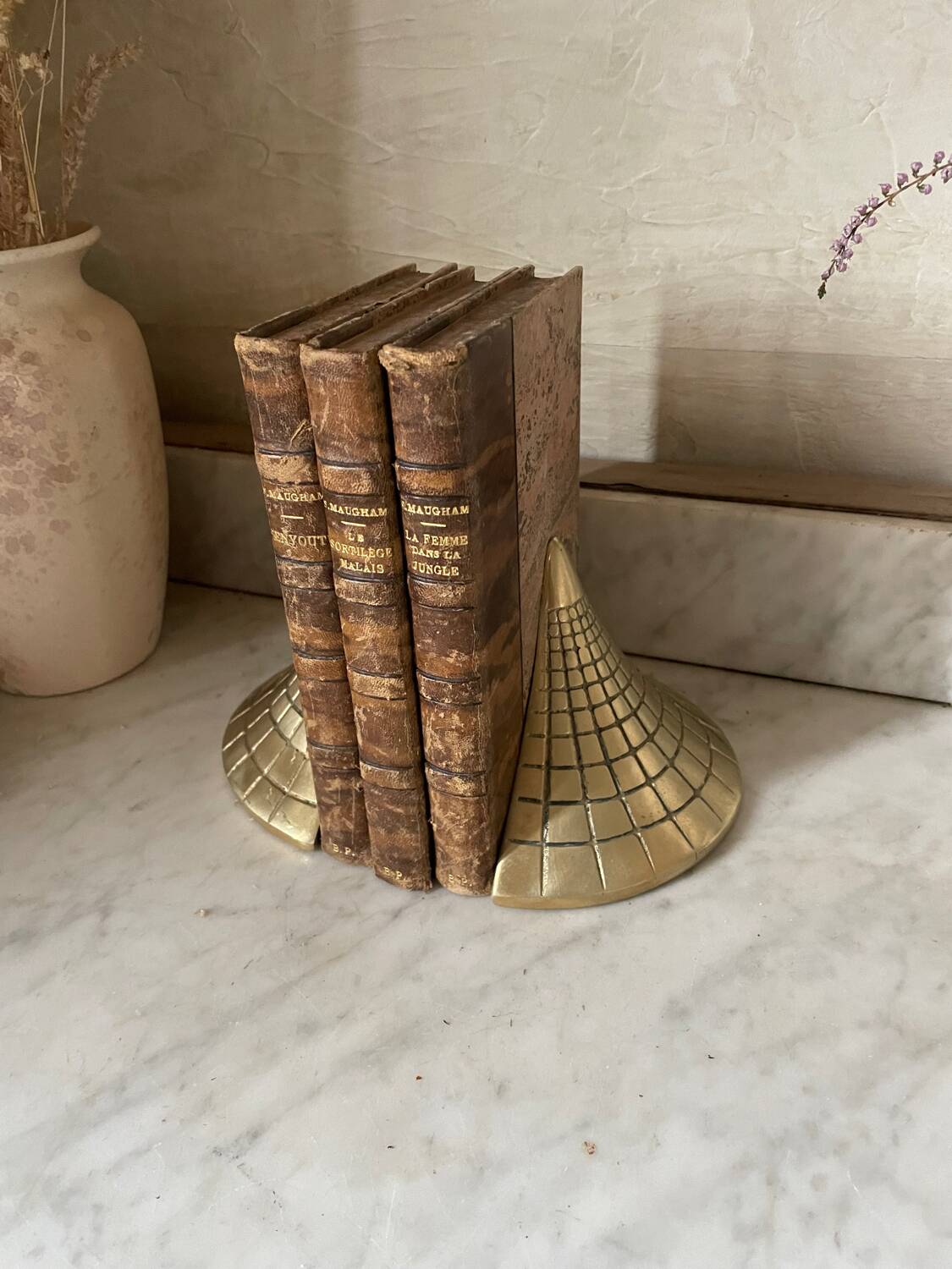 Paire de serre-livres en laiton massif vintage