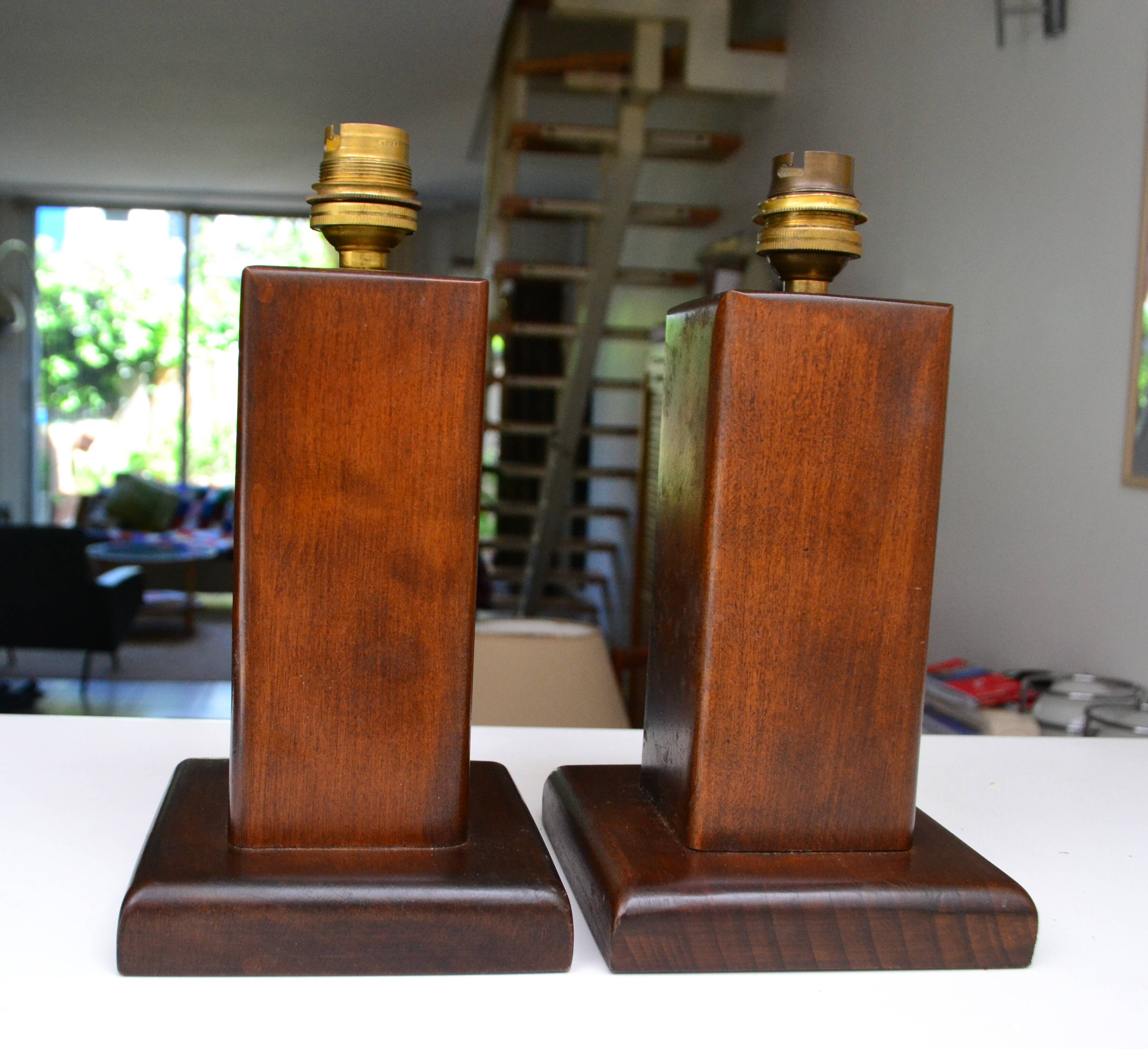 Pair of Art Deco lamps in solid mahogany