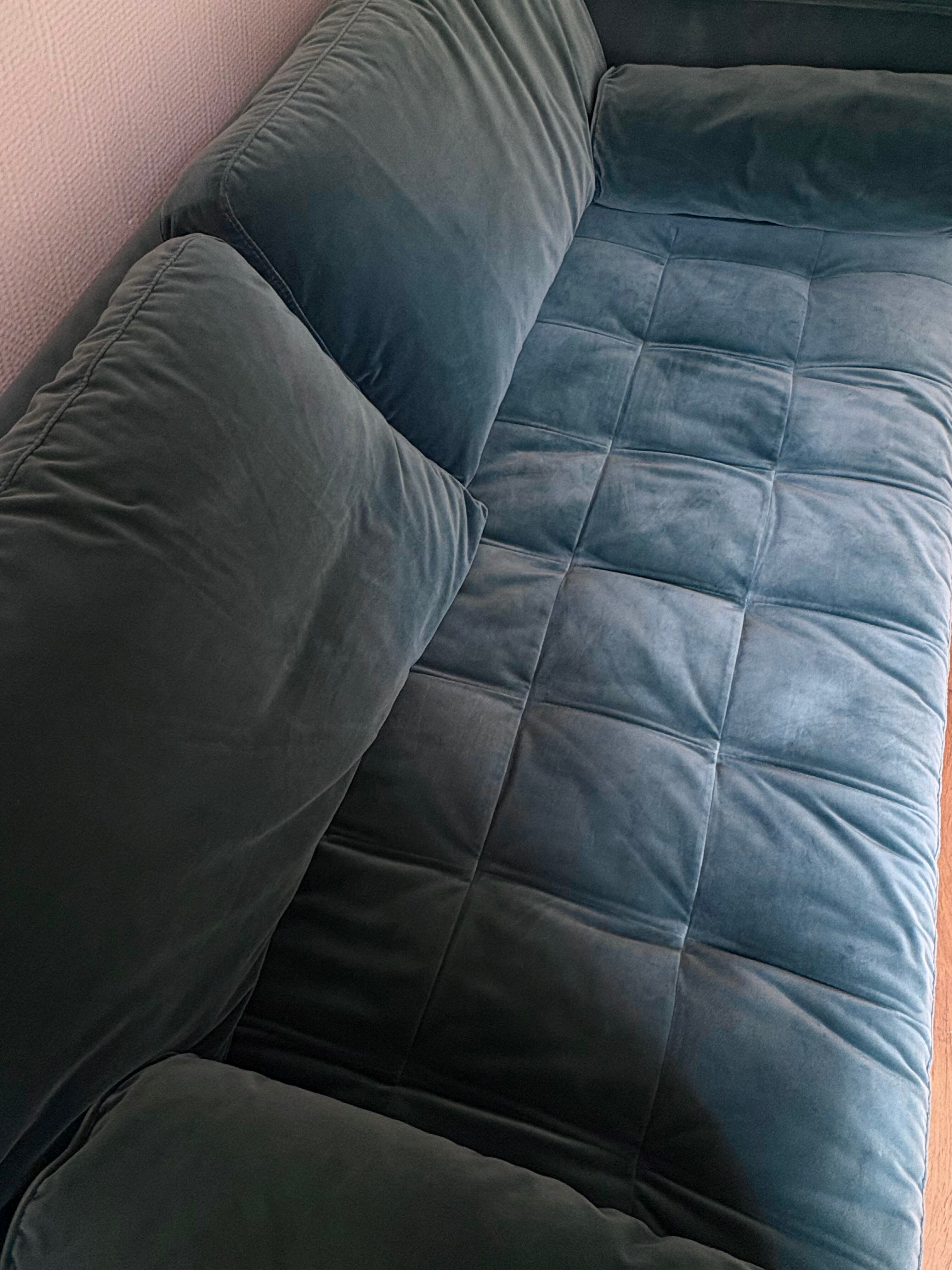 3-seater velvet sofa Made model Scott