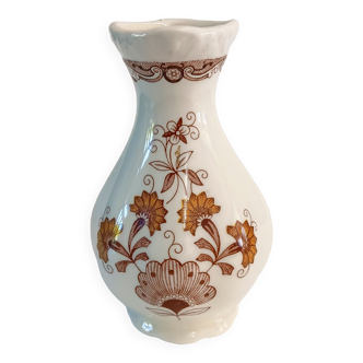 Petit vase en porcelaine anglaise Adams modèle Cornwall. Motif floral.