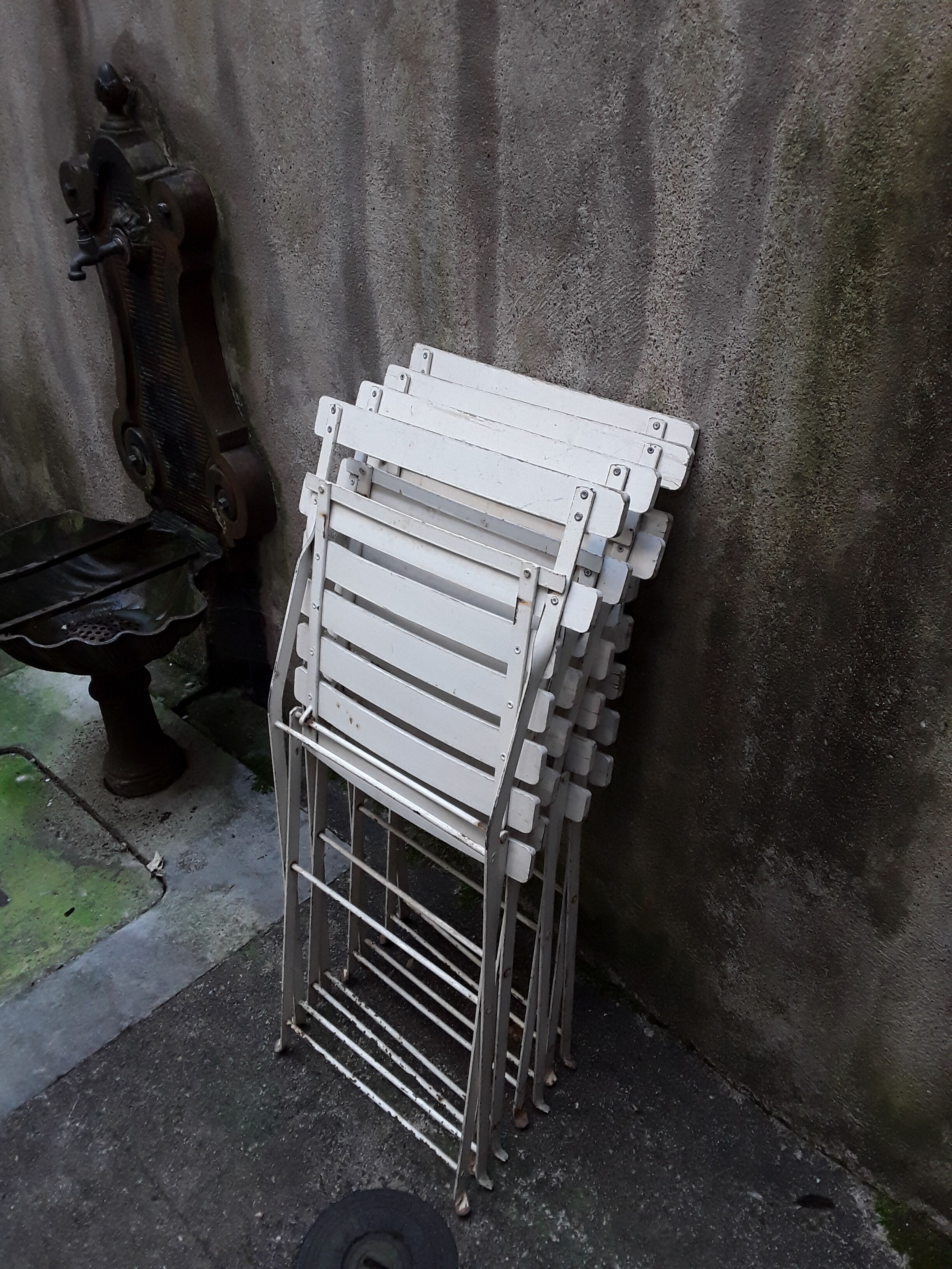 Vintage garden folding chairs