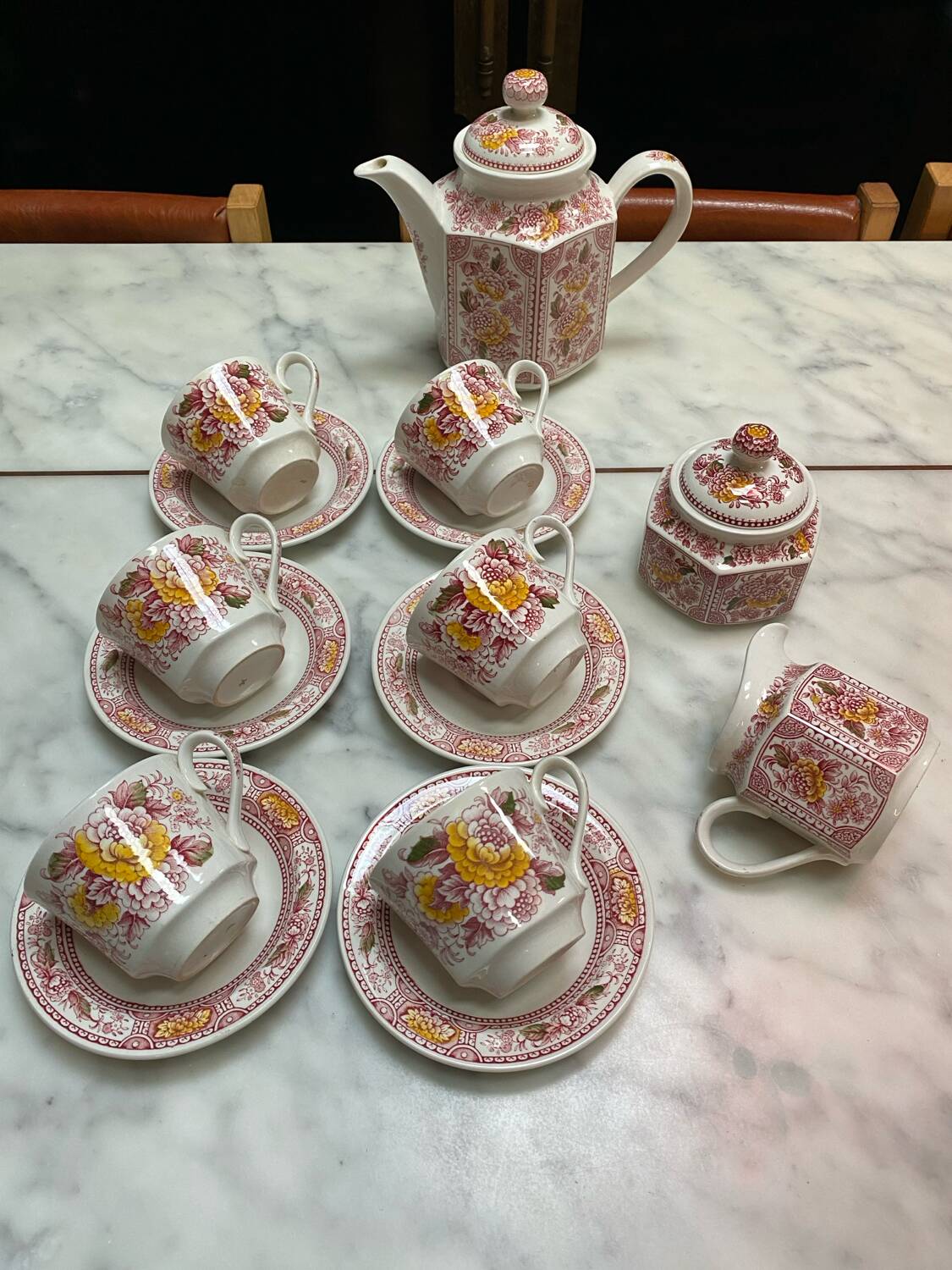 Canterbury English porcelain tea and coffee service