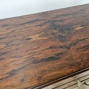 Art Decò chest of drawers from the 1940s in mahogany and briar