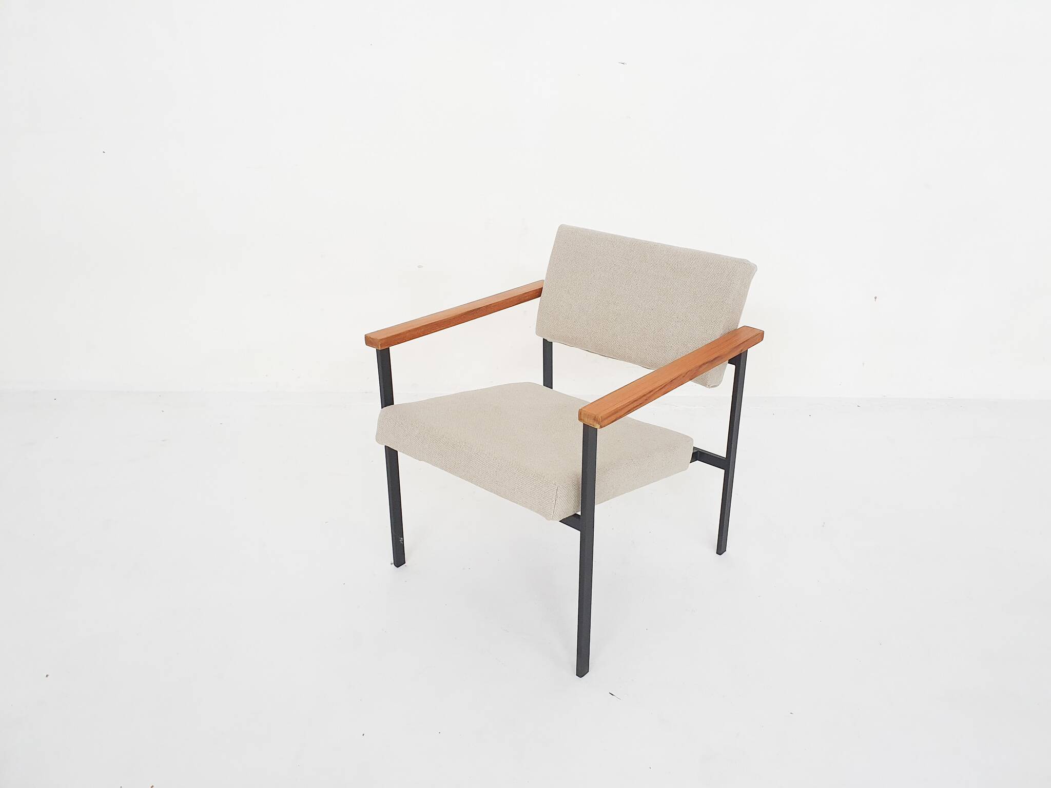 Minimalistic lounge chair by "Marko", The Netherlands 1960’s