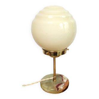 Lampe globe vintage opaline laiton et onyx