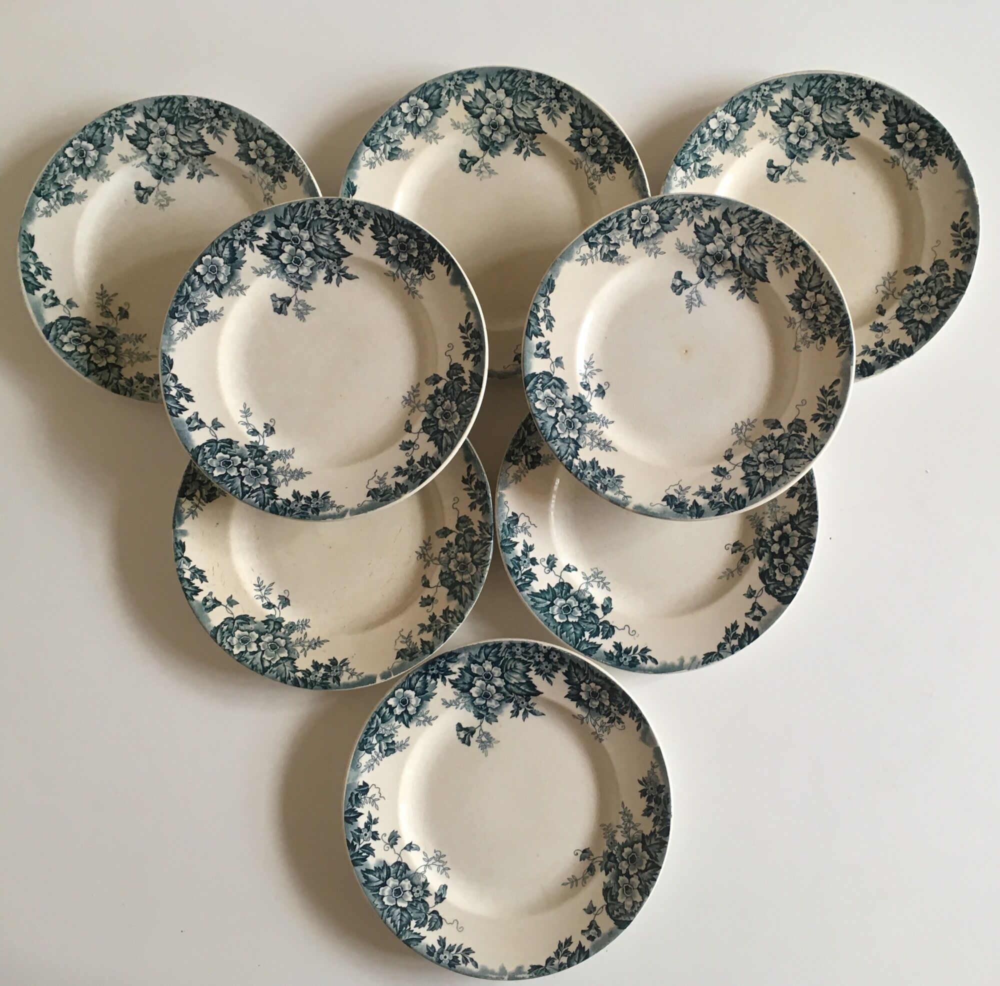 Set de 8 assiettes en faïence terre de fer Marie-Louise 1920s