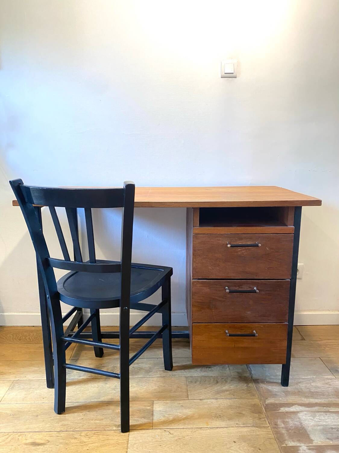 Vintage 70s modernist desk