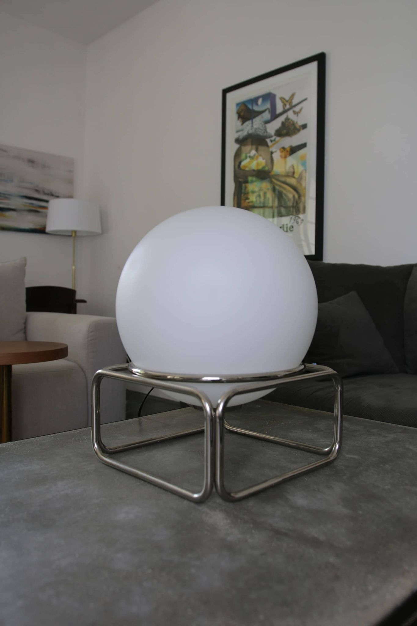 Lampe globe opaline chrome vintage