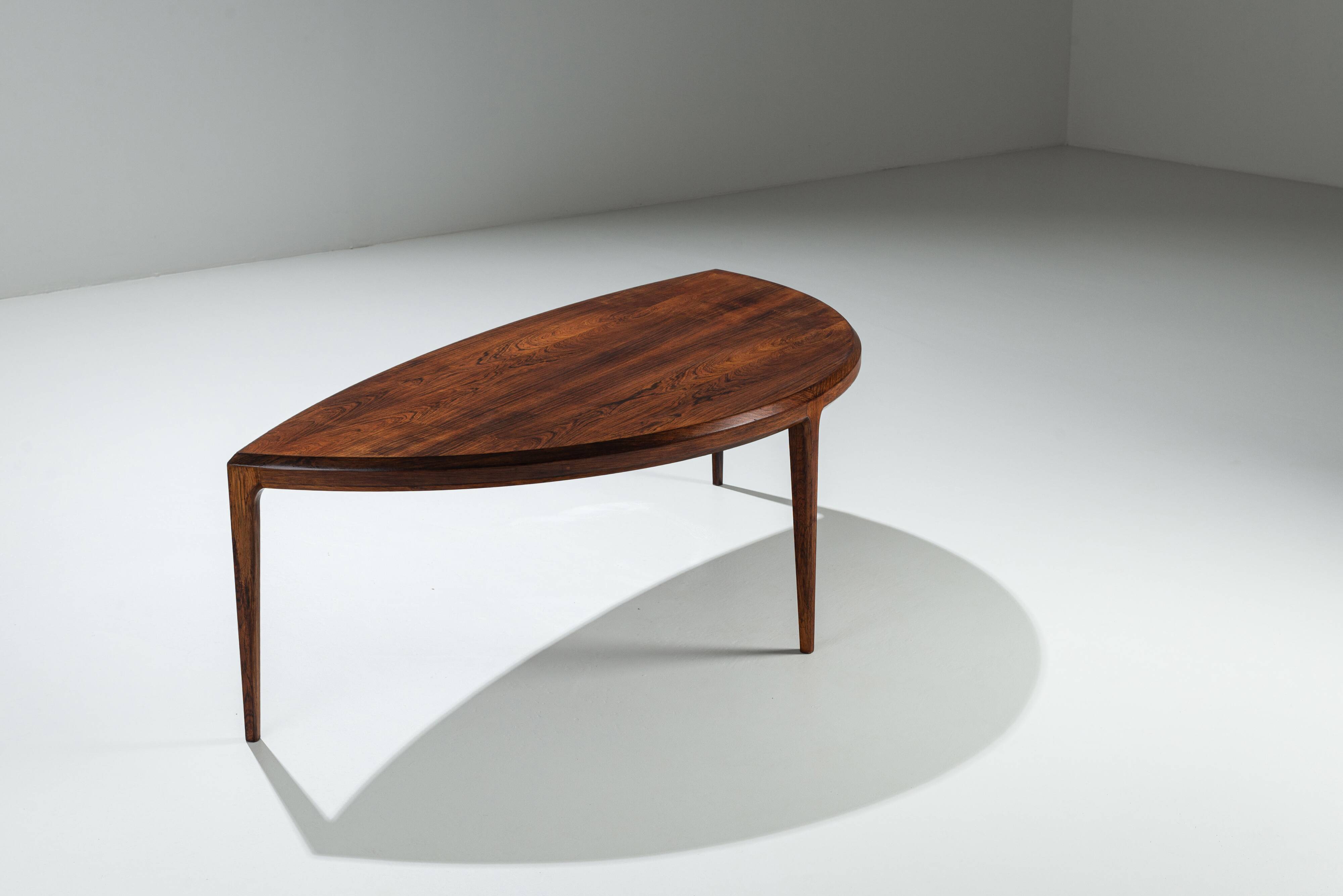 Johannes Andersen rosewood coffeetable for Silkeborg