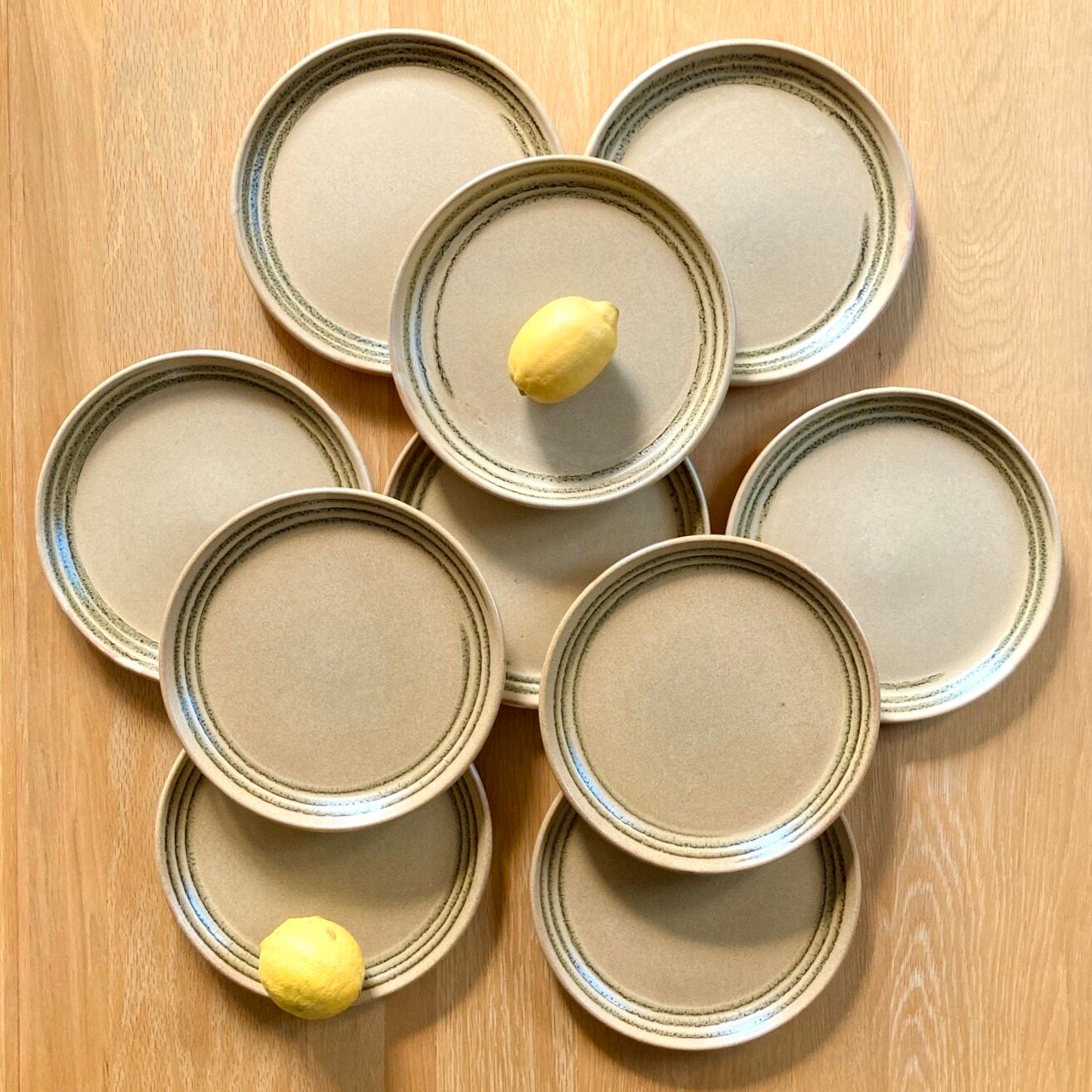 10 flat stoneware plates