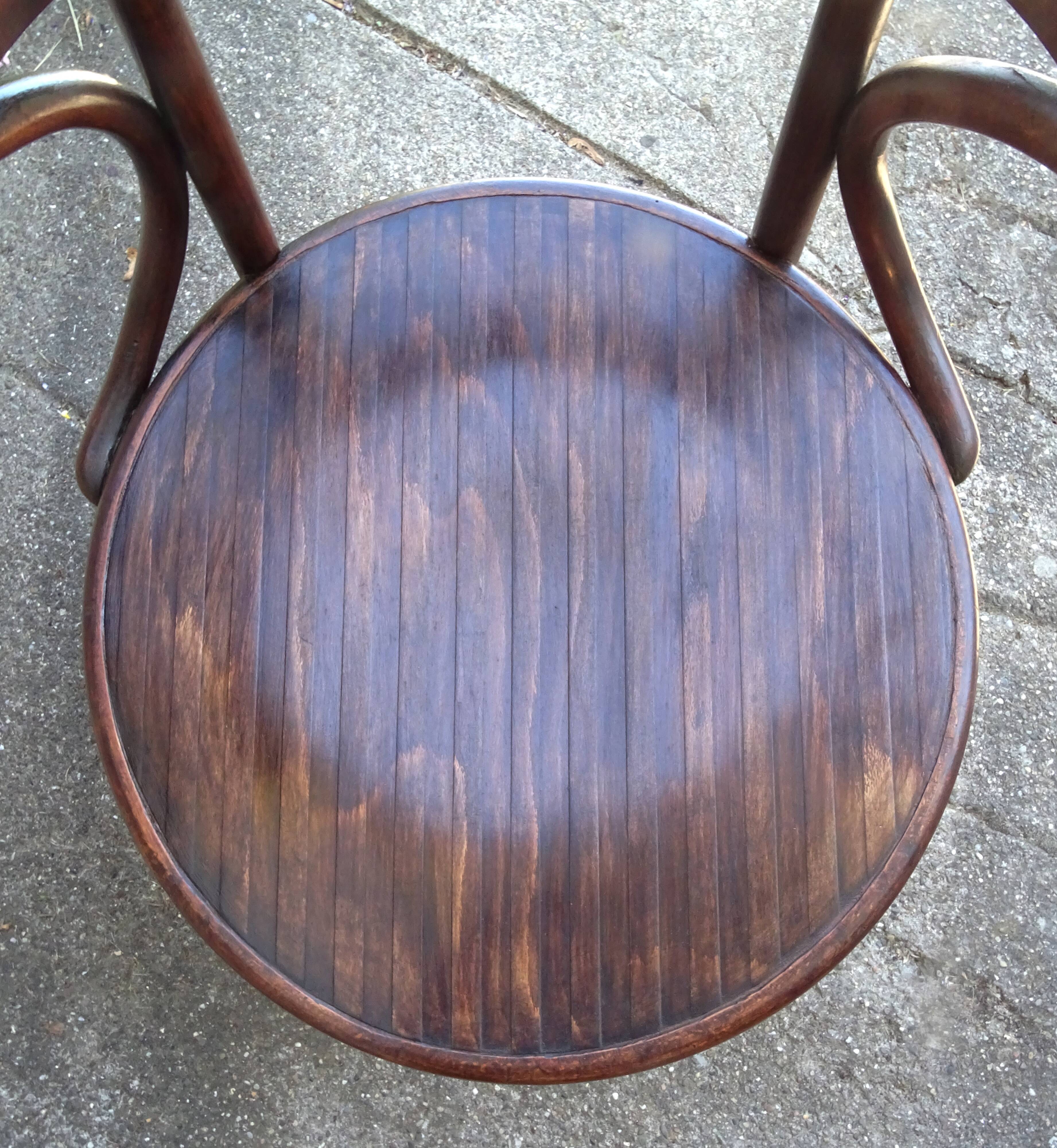 Wooden-curved office chair by Ungvar1900