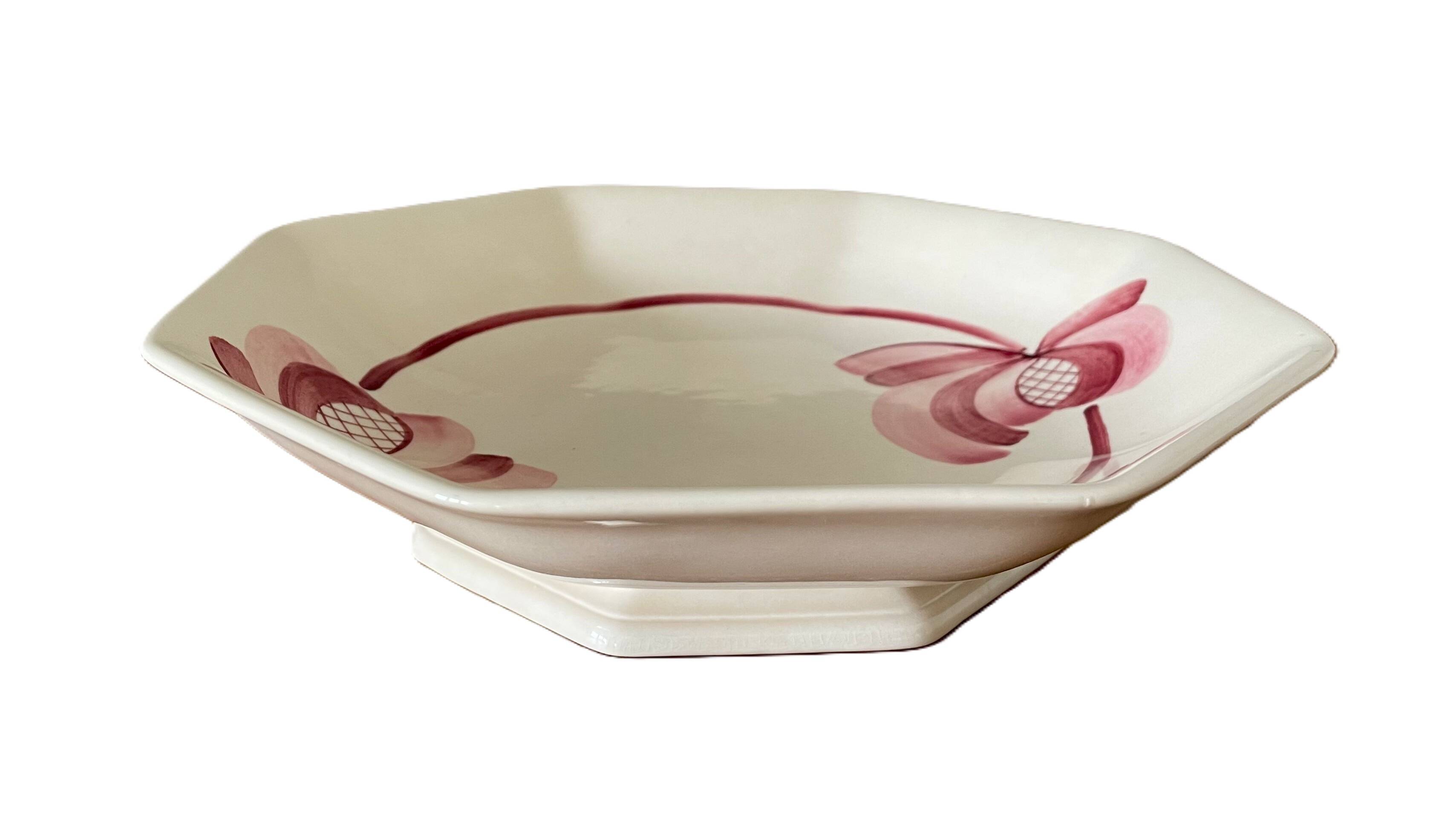 Antique compote dish in Villeroy & Boch earthenware.
