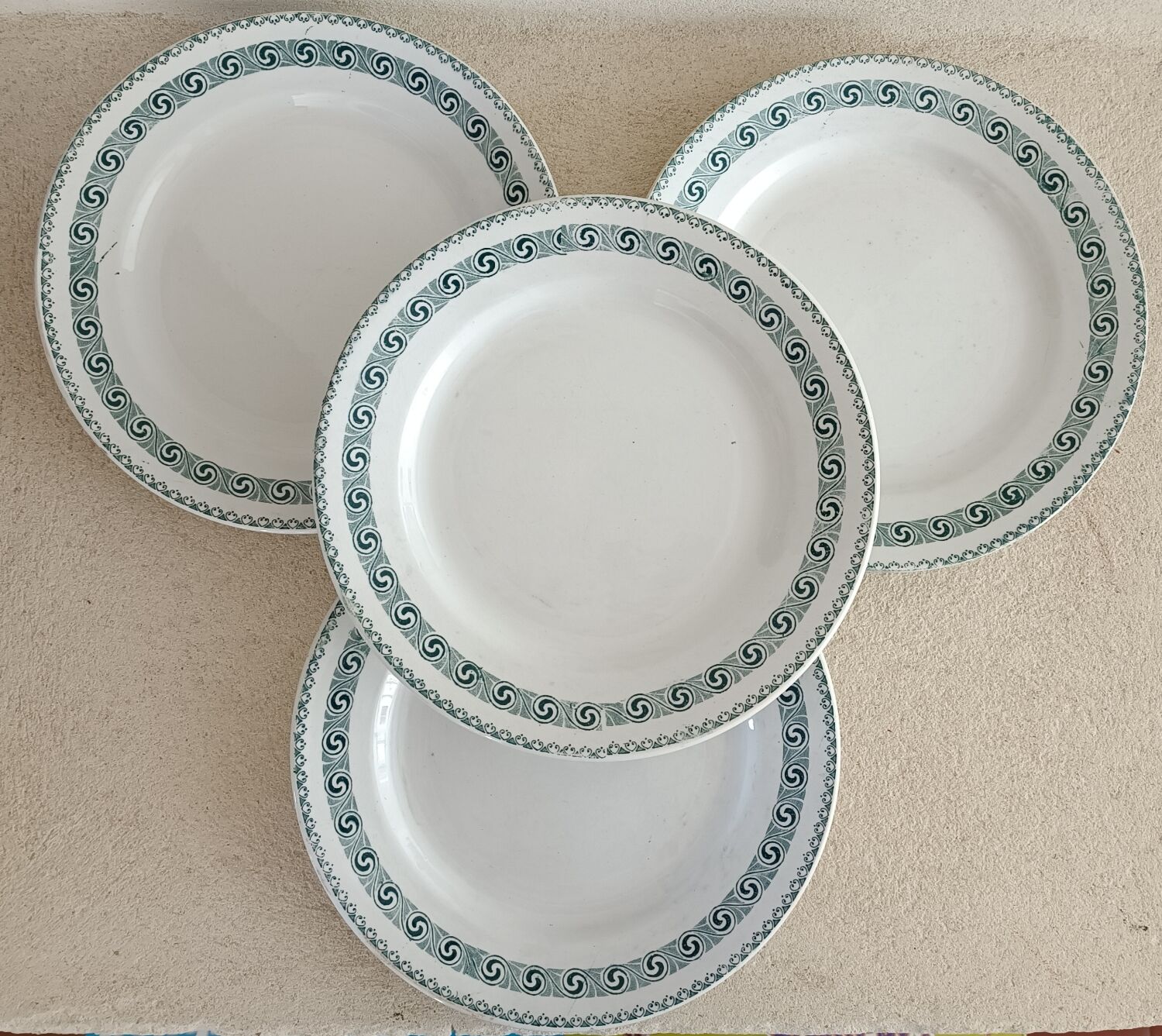 4 plates iron land Moulin des Loups