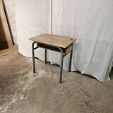 Bureau d'écolier 1960 avec casier
