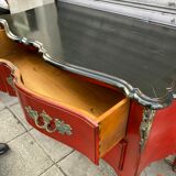 Comfortable louis XV serated