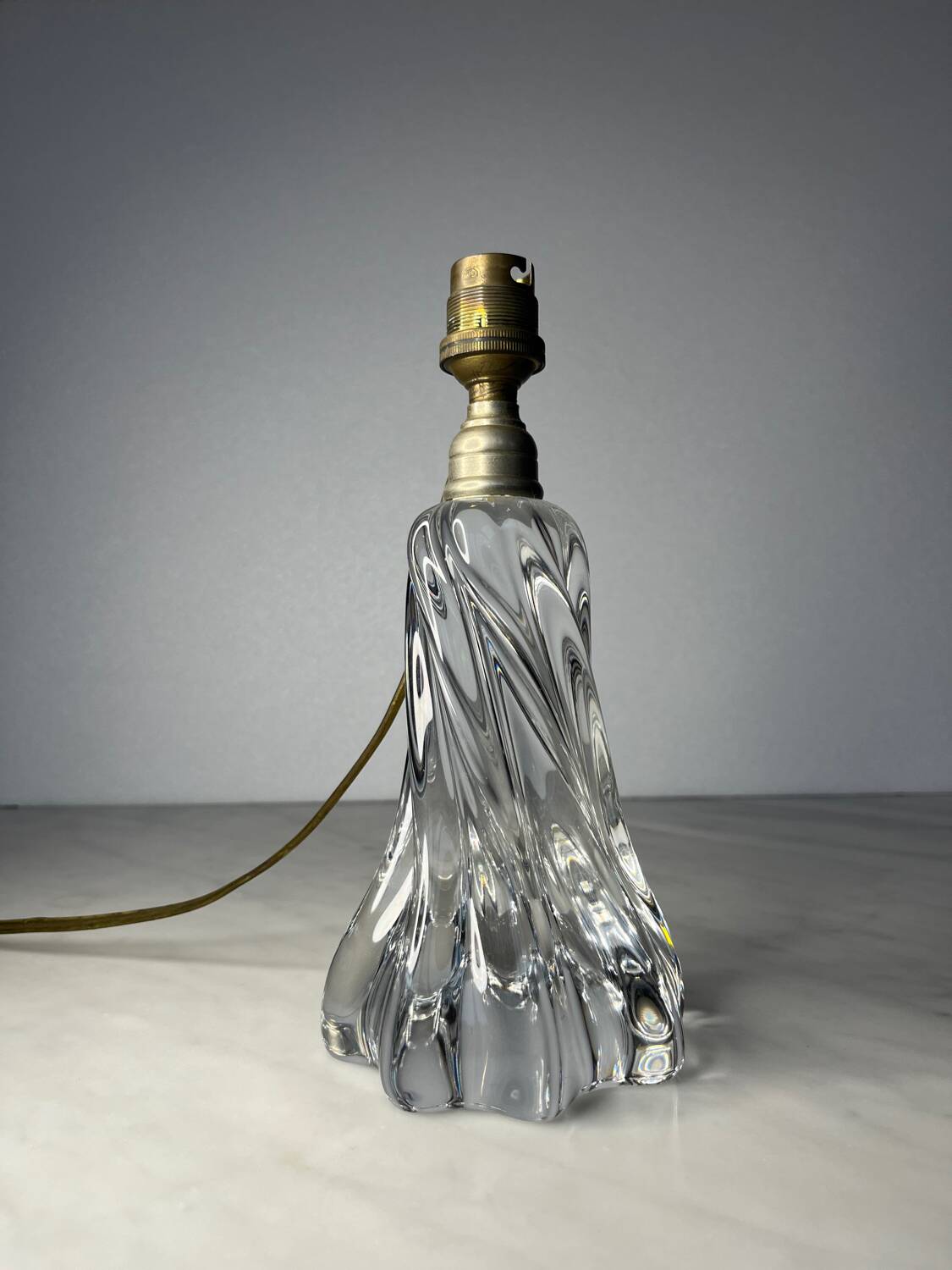 Twisted crystal lamp base signed Baccarat