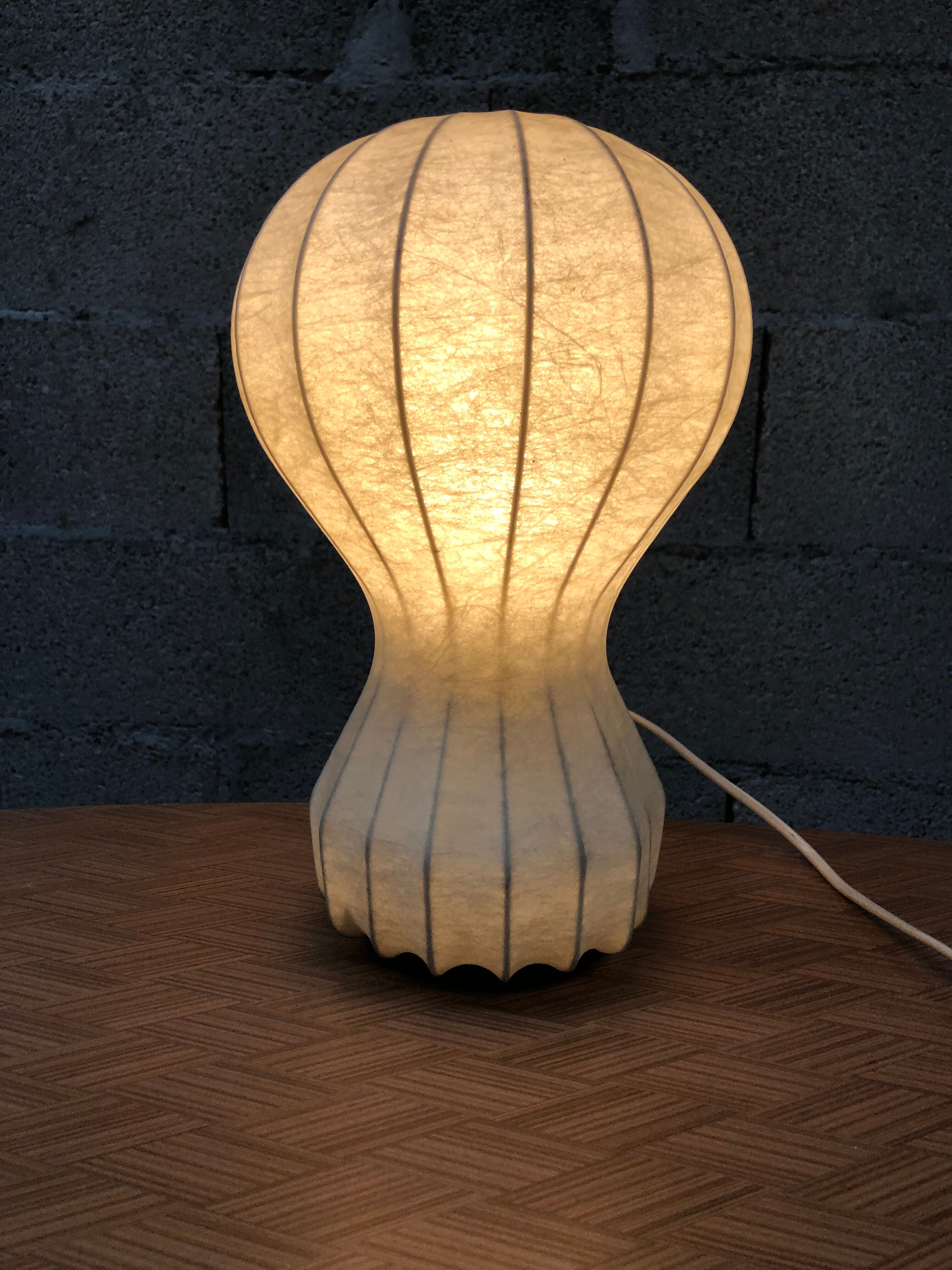 Cocoon lamp design Pier Giacomo and Achille Castiglioni, 1960