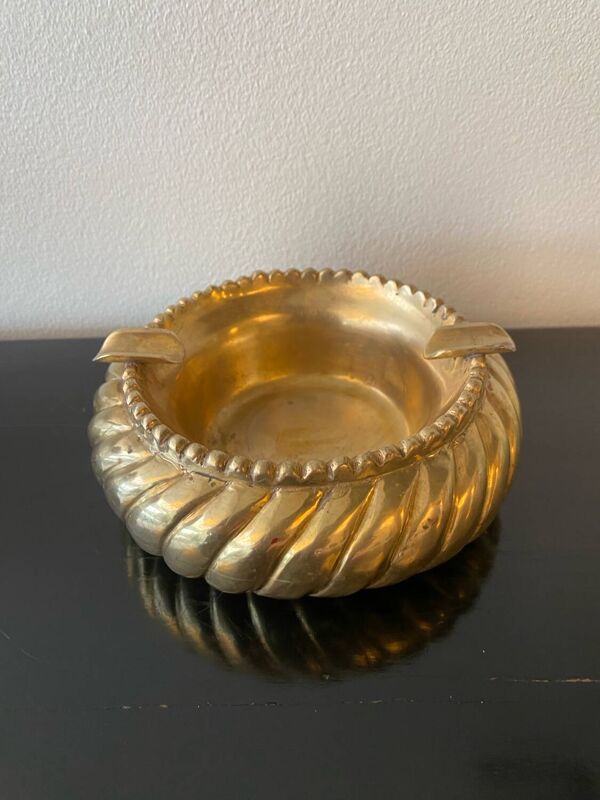 Cendrier vintage doré en cuivre/laiton