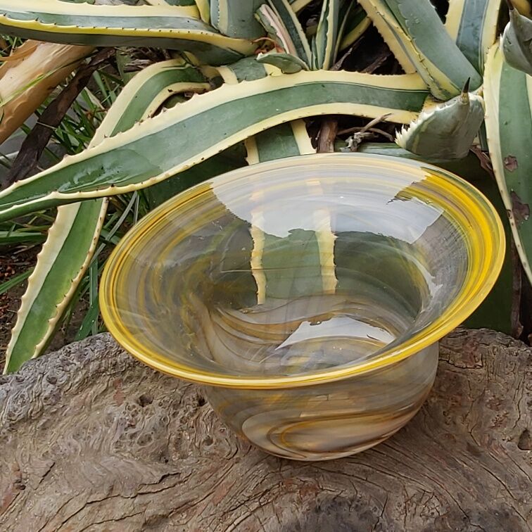 Glass cup blown Guillaume Domise Halle du Verre