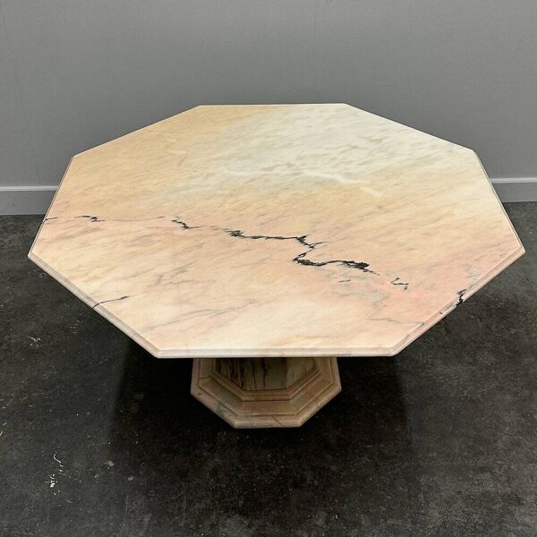Fabuleuse table à manger italienne en marbre rose blush, années 1980.