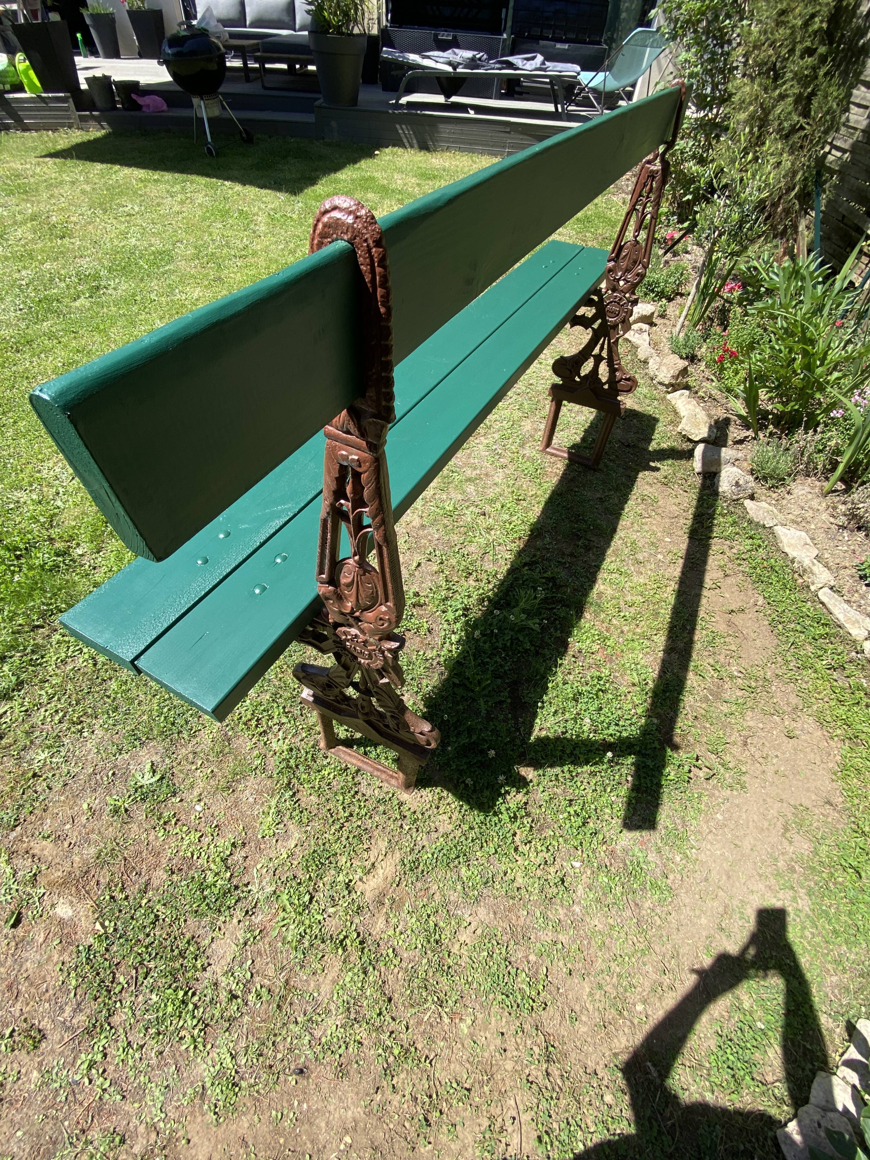 Former public bench of Paris