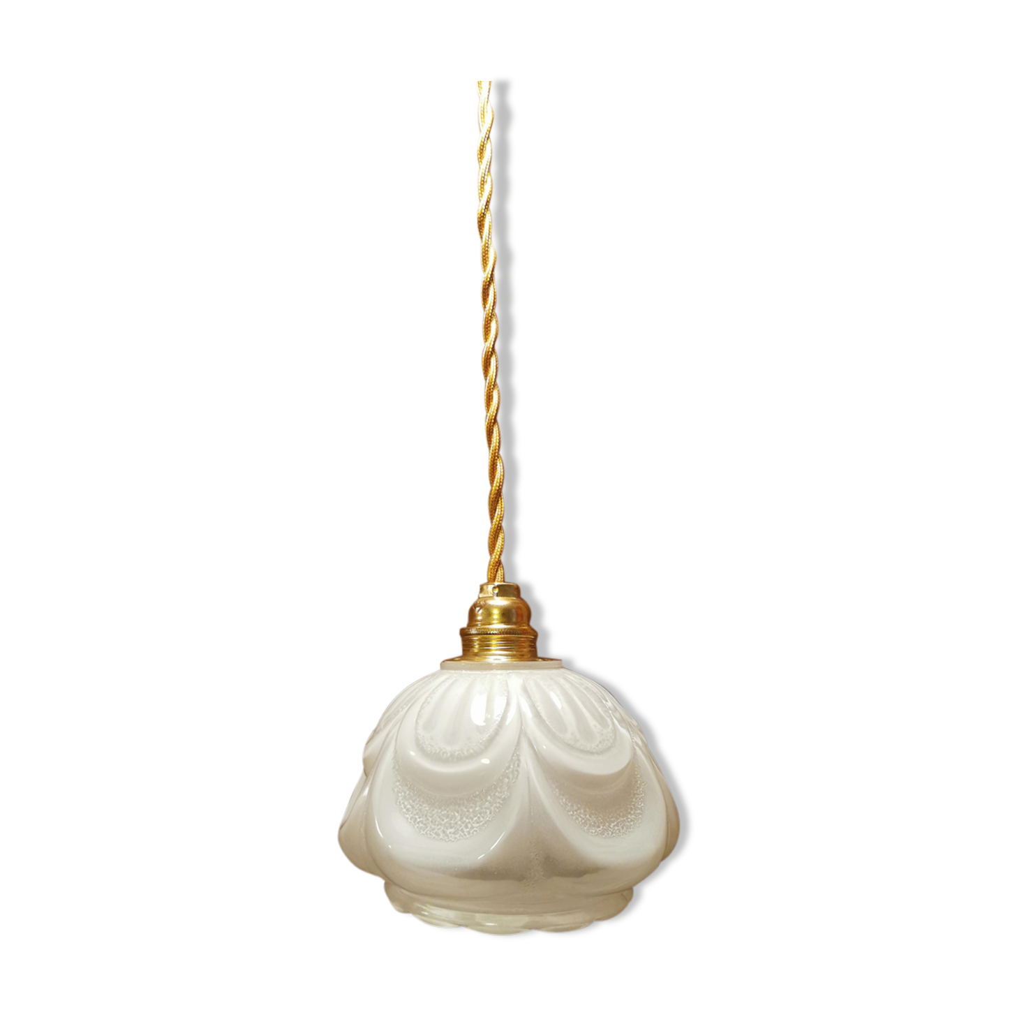 White opaline walker bubbled