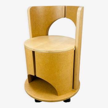 Chaise design bois cintré à roulettes