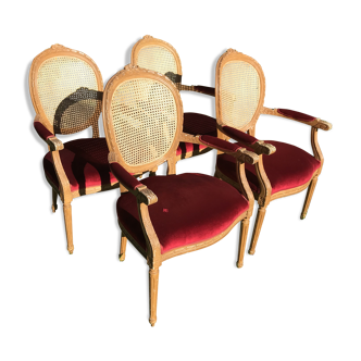 Suite de 4 fauteuils cabriolets Louis XVI