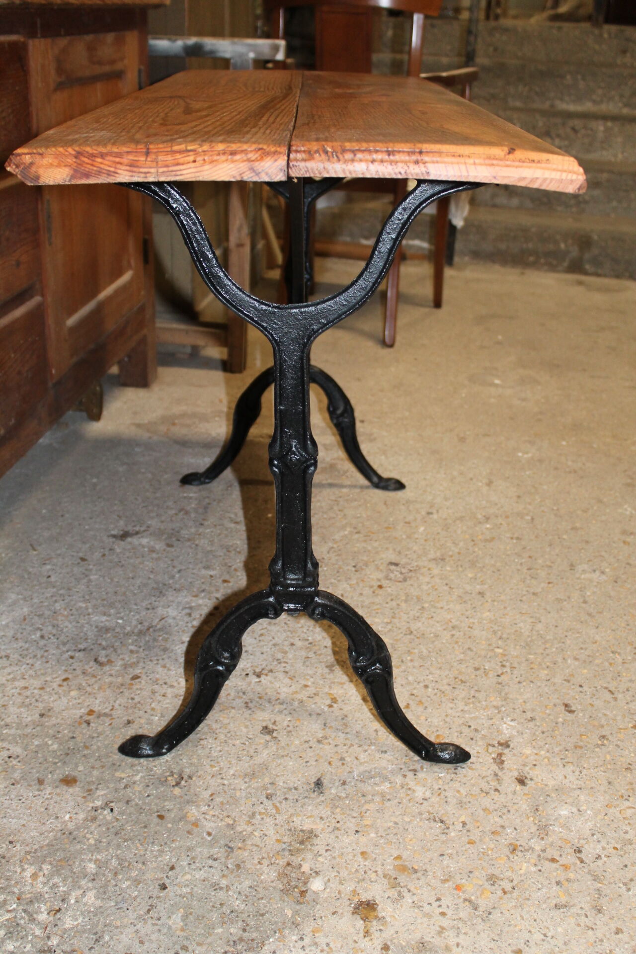 Bistro table