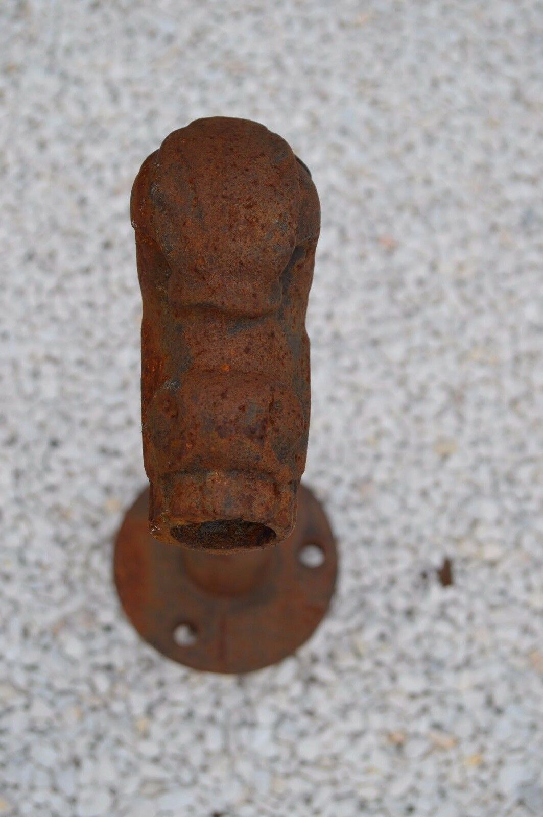 cast iron faucet for Provencal fountain or basin / dolphin