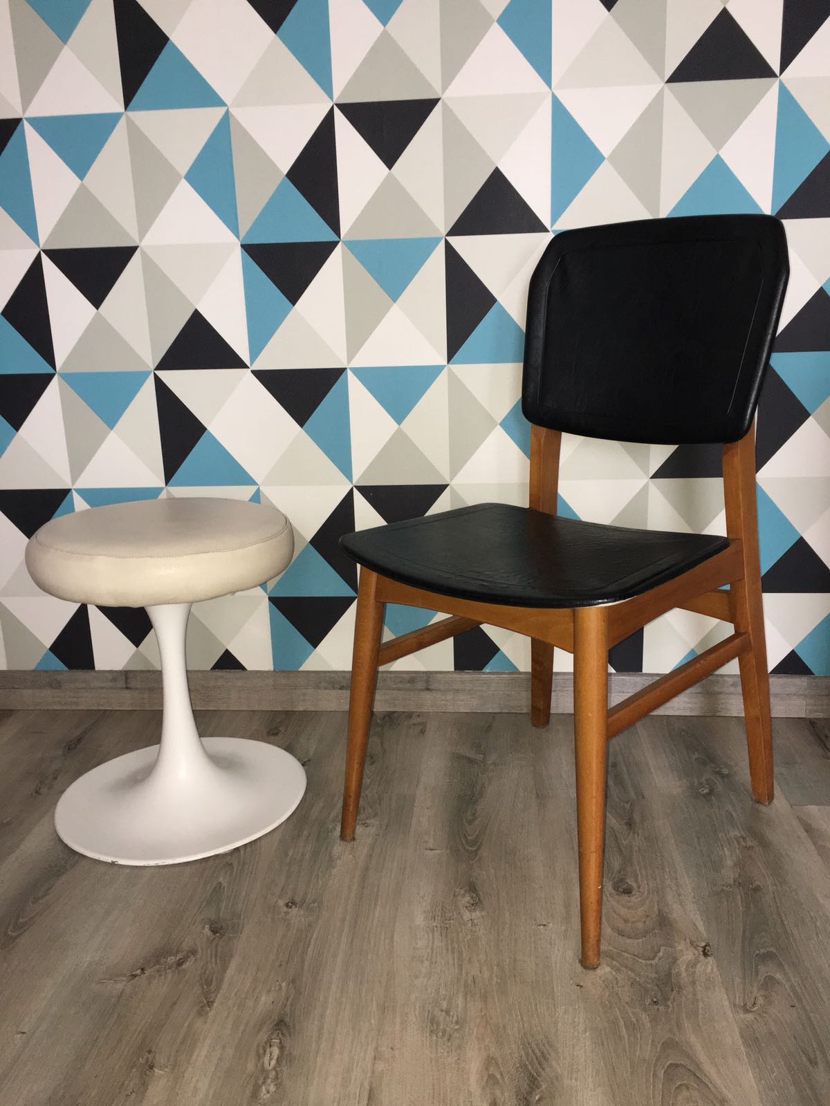 Tabouret tulipe vintage année 70 space age