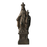 Sculpture of the Virgin and Child crowned