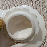 Salt and pepper display melon in slip