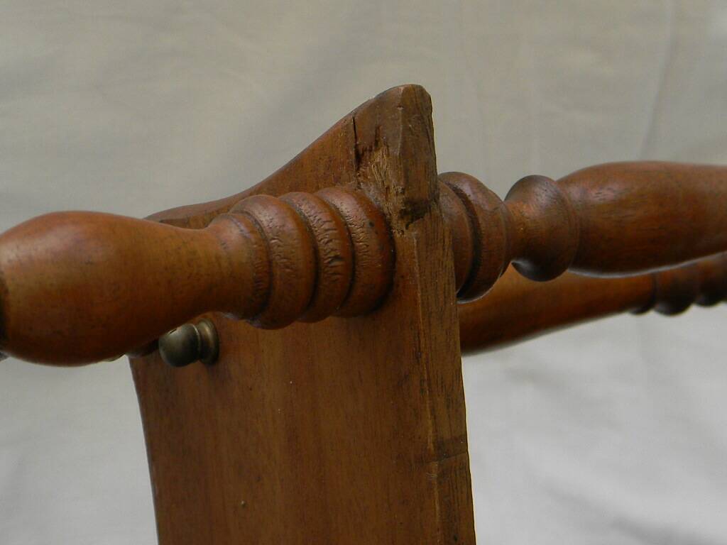 Antique mahogany shelf, 19th century.