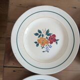 8 Marielle Saint Amand dinner plates