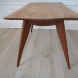 Coffee table with compass feet