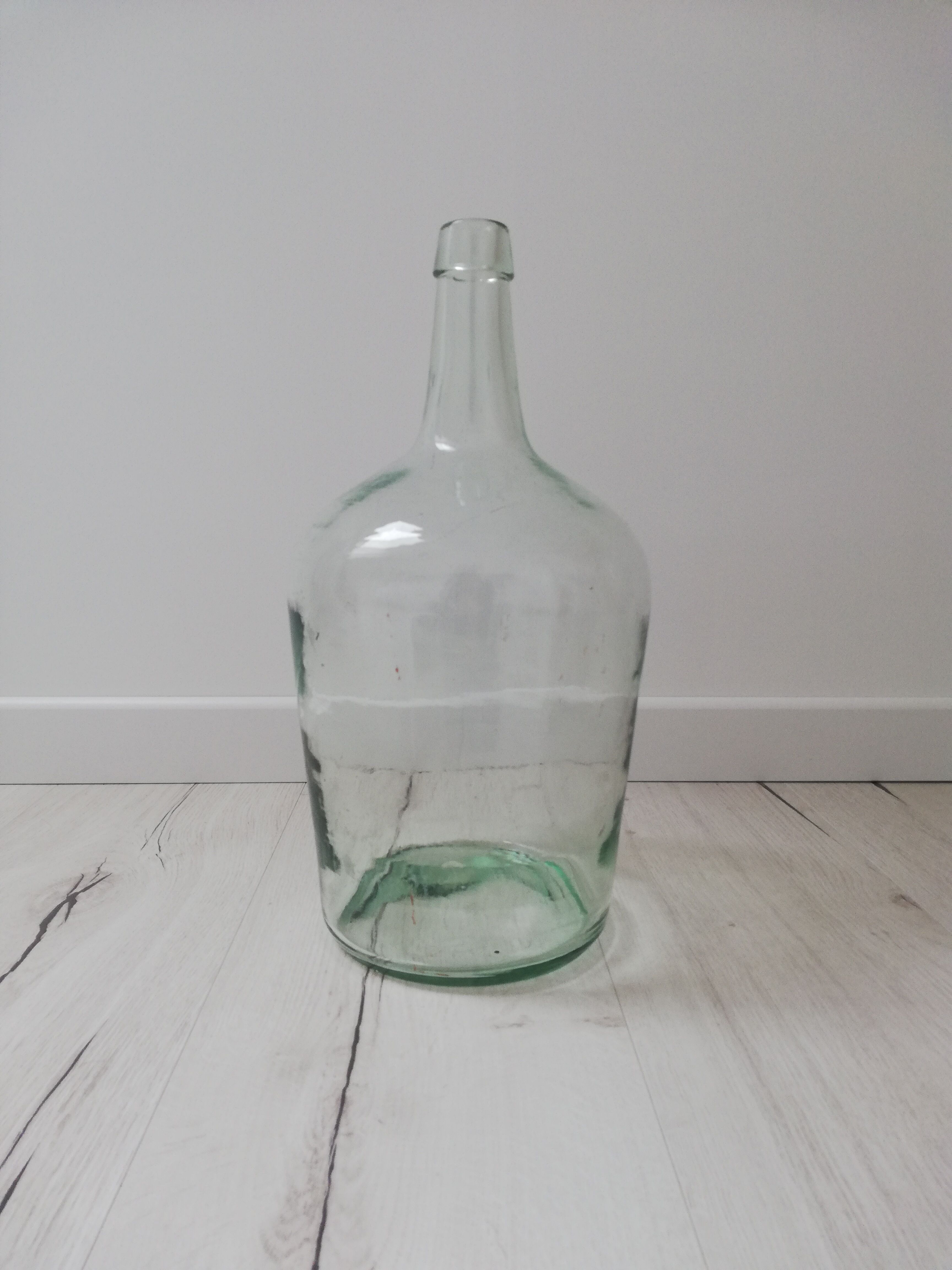 Demijohn