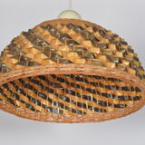 Two-tone rattan suspension