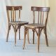 Paire de chaises bistrot Baumann 1955 assise bois