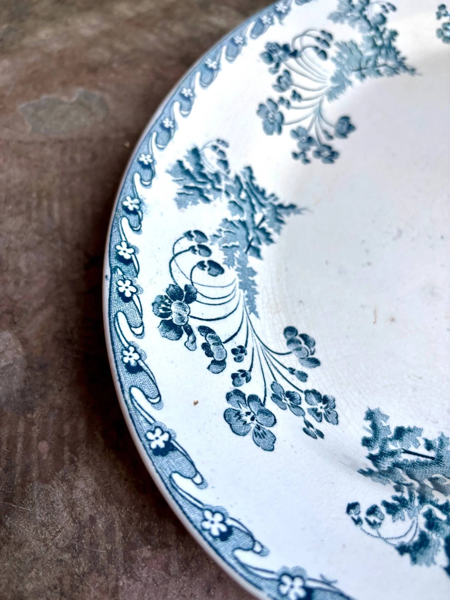 Oval dish Longwy in blue earthenware, service "Chartres"