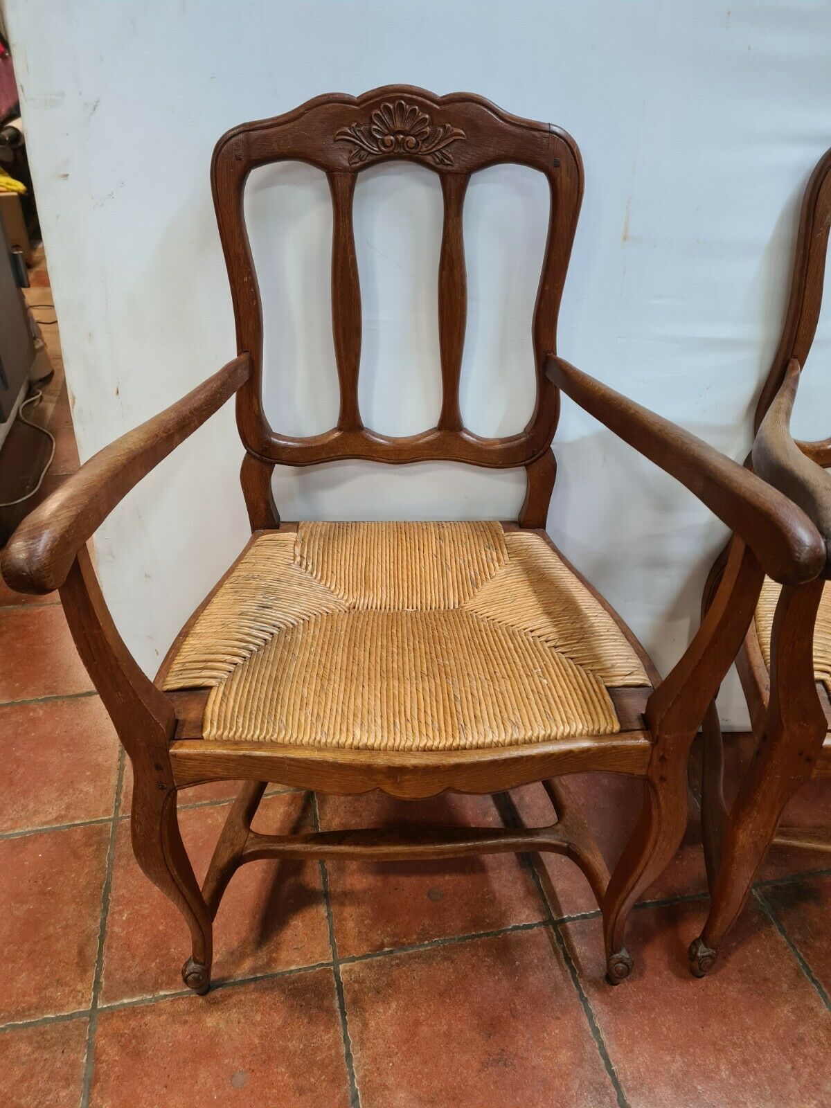 Louis XV oak-style mulched armchairs