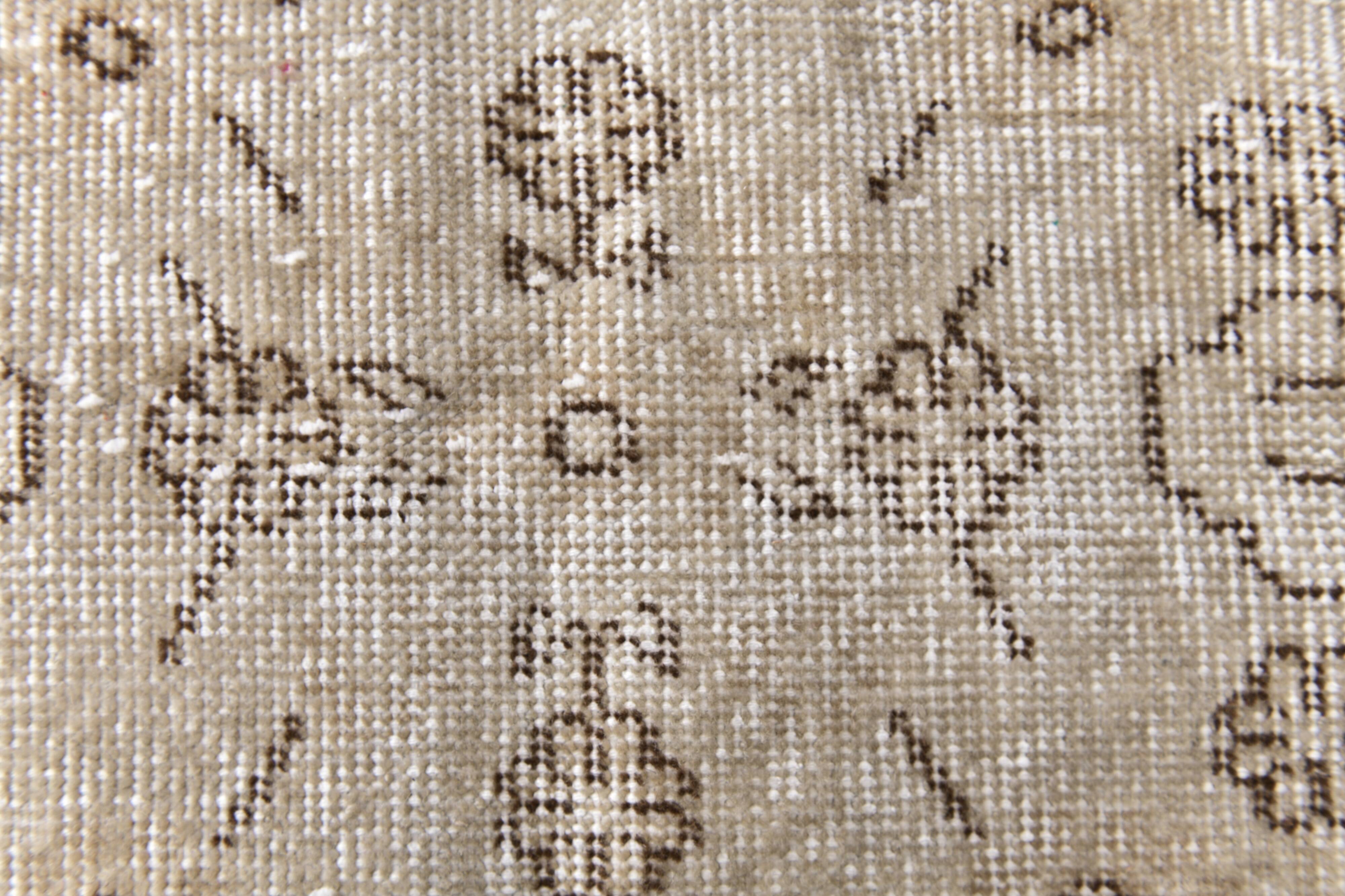 56s Brown & Beige Classic Vintage Rug  195x305Cm