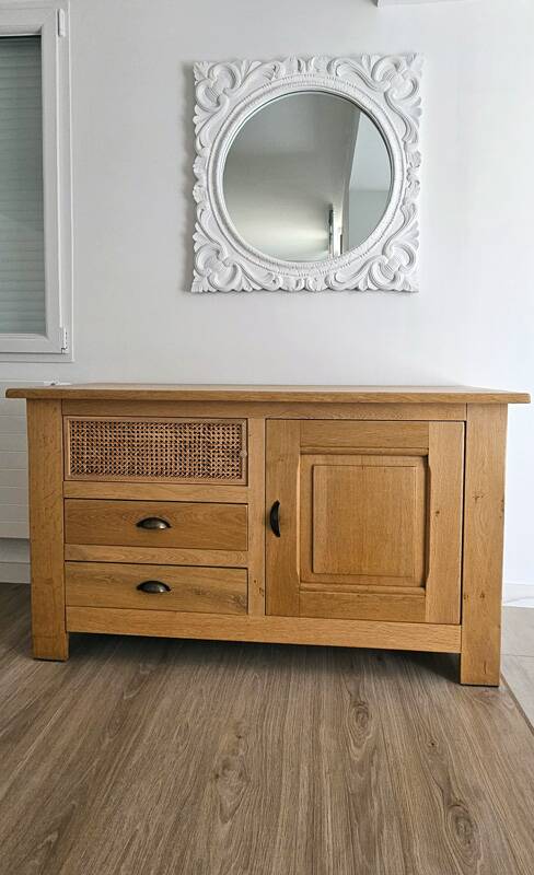 Buffet / TV unit in solid oak with a caned door.