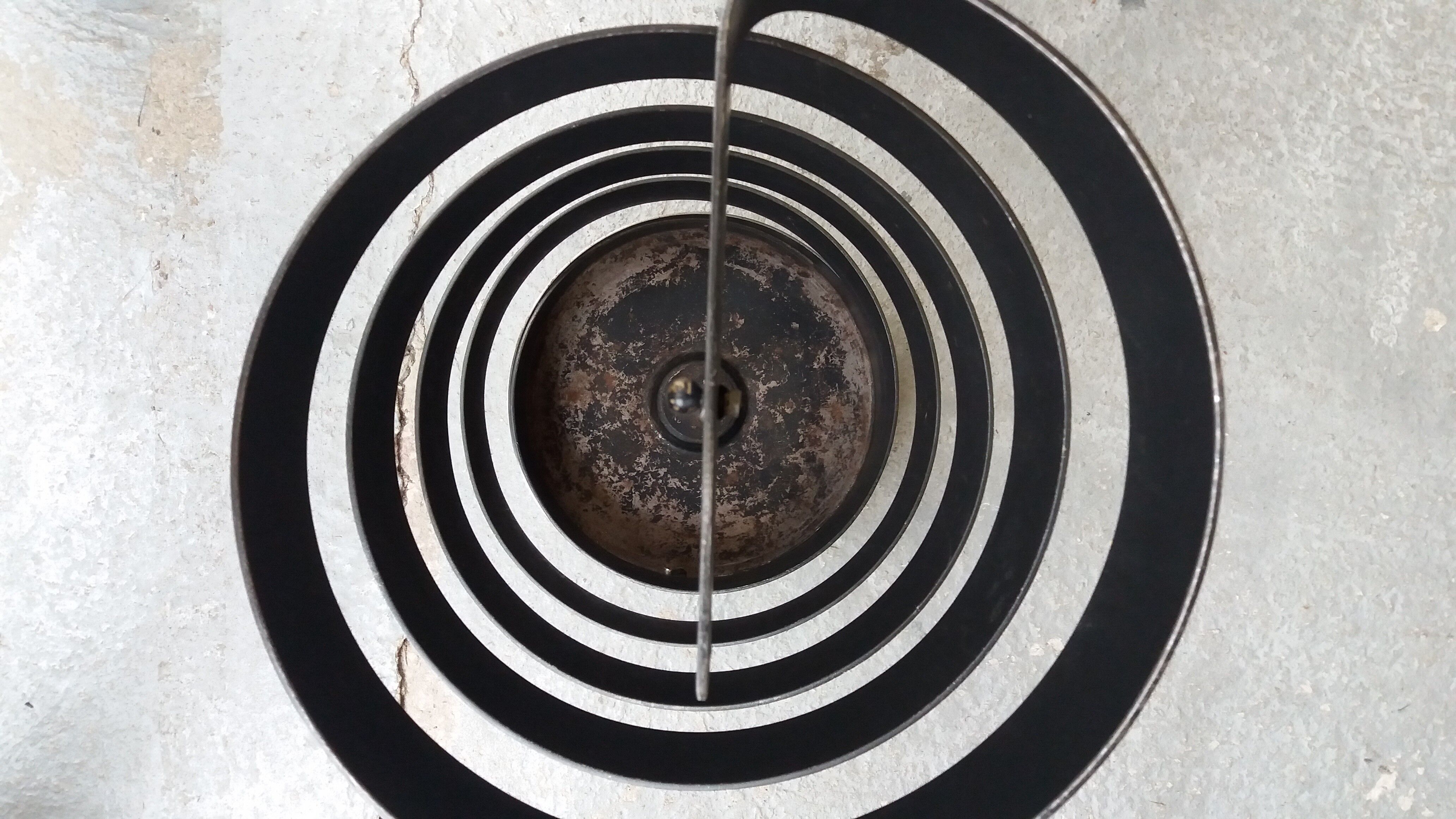 Iron umbrella holder