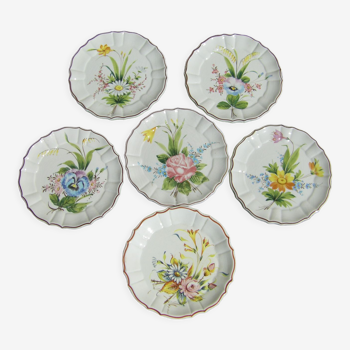 Set of six vintage wall plates decorated with flowers