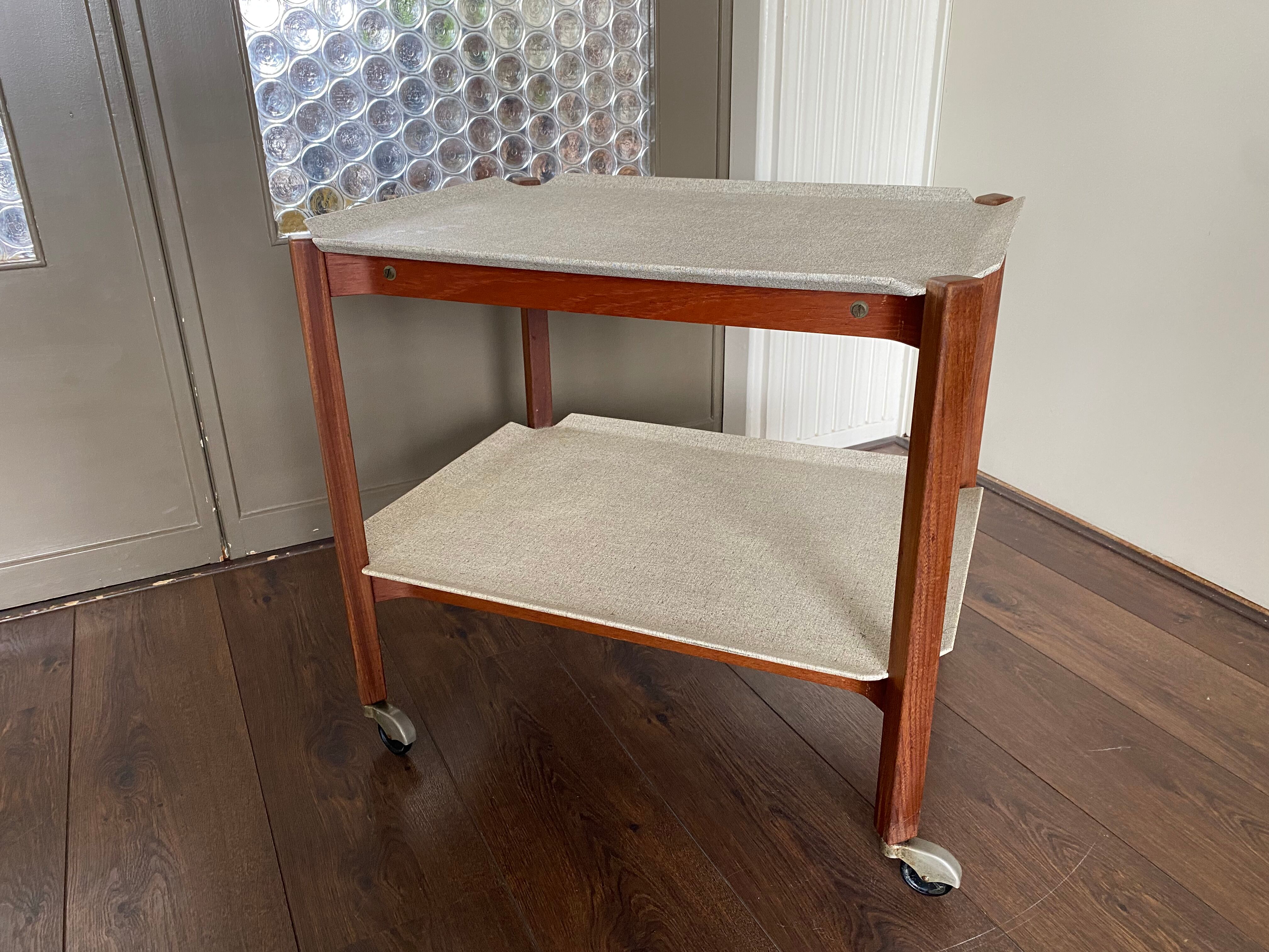 Desserte scandinave vintage en teck de Pastoe, années 1950