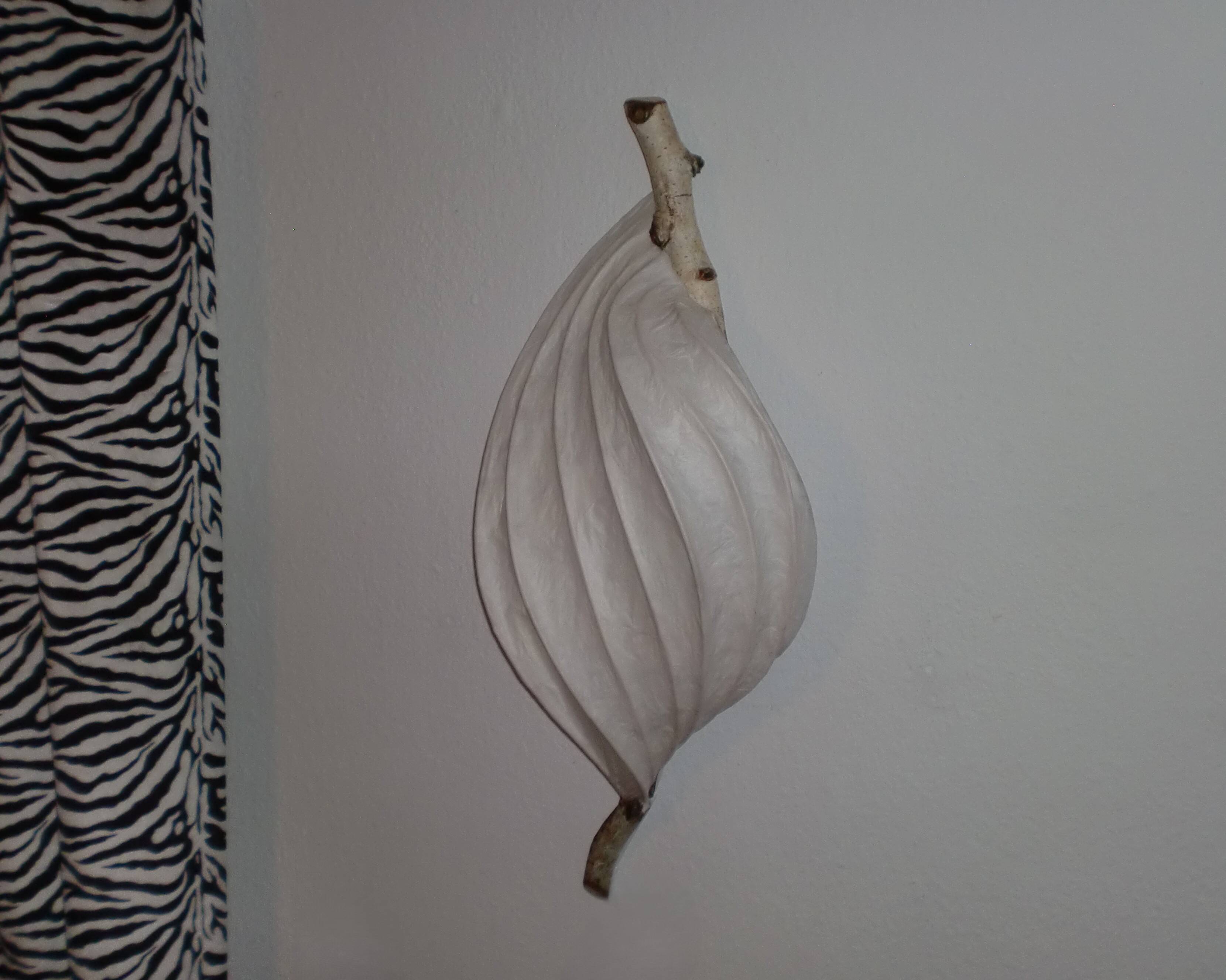 Lampe murale décorative Organic Light Sculpture, branche de bouleau et papier